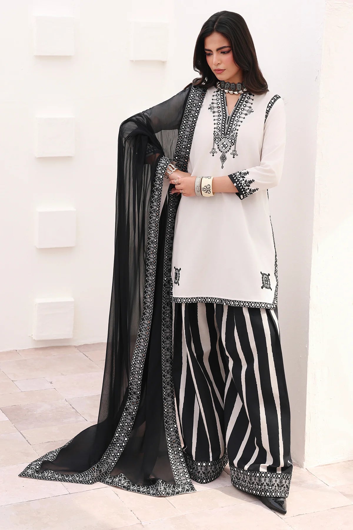 CHARIZMA INSPIRED & BLACK & WHITE EMBROIDERED 3-PIECE SUIT