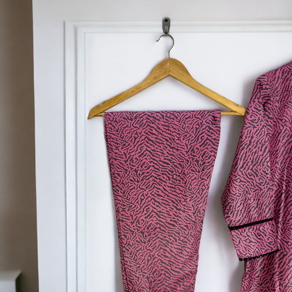 PRICE 1799/-《》🧵KN PINK ZEBRA DIGITAL🪡 زیبرا ڈیجیٹل🧵 || SELF JACQUARD