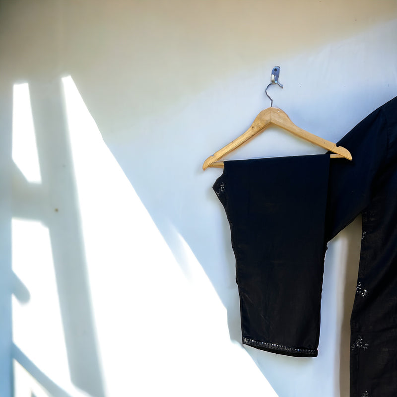 Rs 2499/- Stitched Long Suit || VITAL GARDEZI LONG EDITION