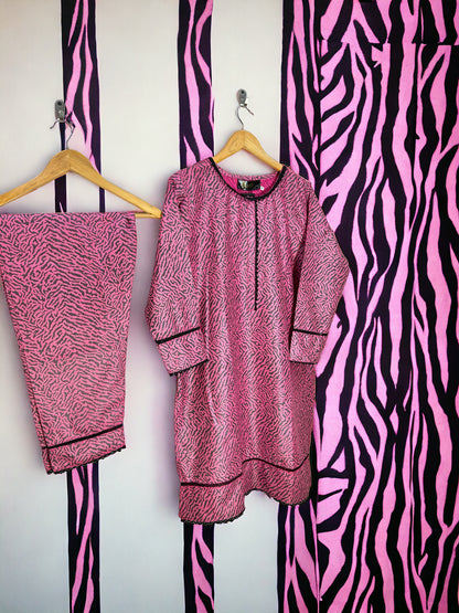 PRICE 1799/-《》🧵KN PINK ZEBRA DIGITAL🪡 زیبرا ڈیجیٹل🧵 || SELF JACQUARD