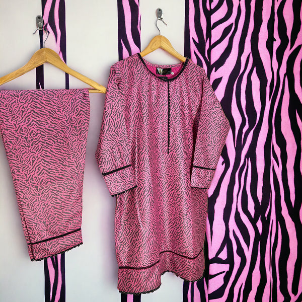 PRICE 1799/-《》🧵KN PINK ZEBRA DIGITAL🪡 زیبرا ڈیجیٹل🧵 || SELF JACQUARD