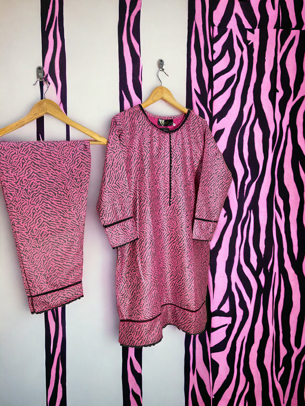 PRICE 1799/-《》🧵KN PINK ZEBRA DIGITAL🪡 زیبرا ڈیجیٹل🧵 || SELF JACQUARD