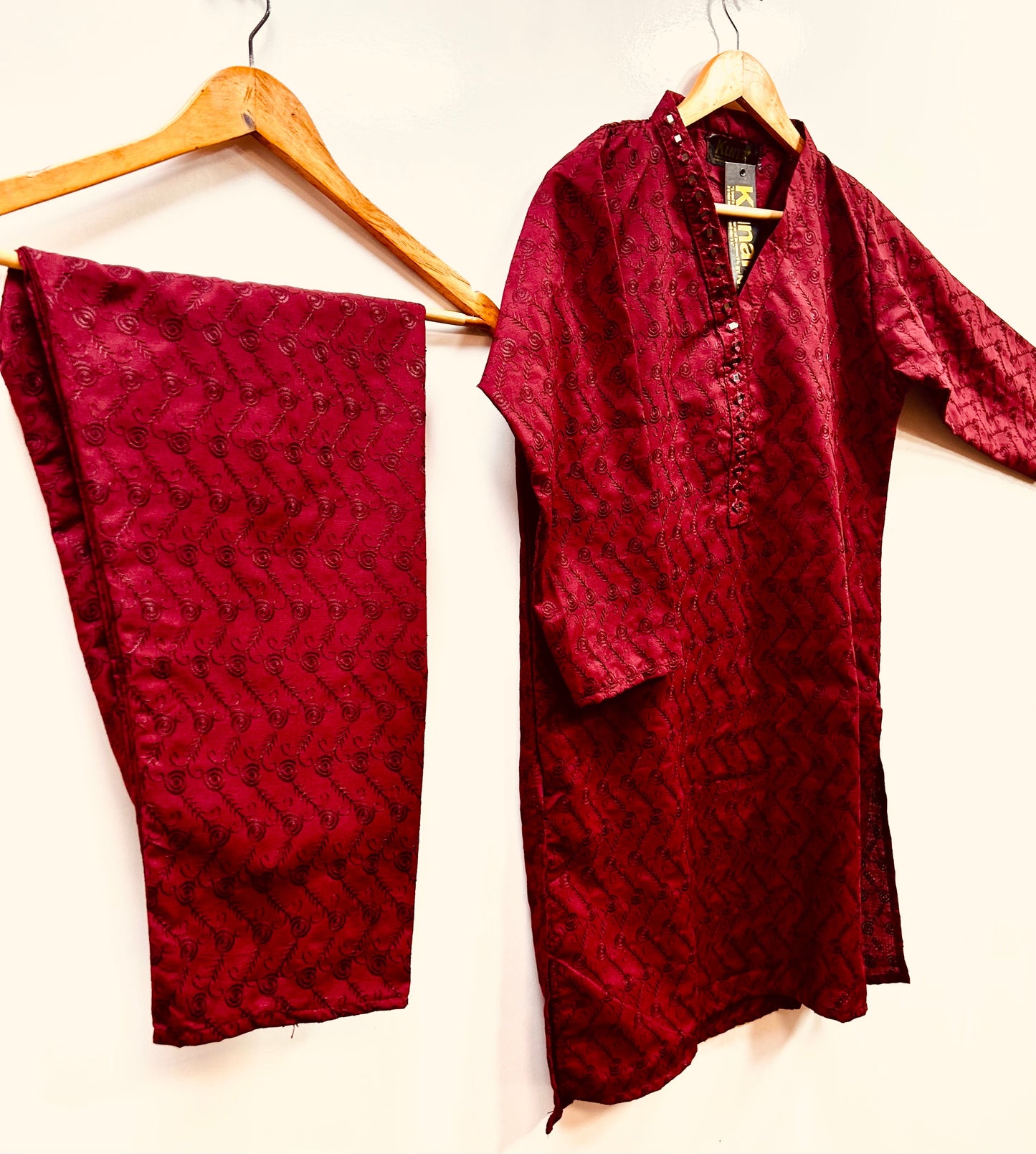 KN CHICKEN KARI MIRROR🧵PRICE 2149/-🧵شیشہ دستکاری