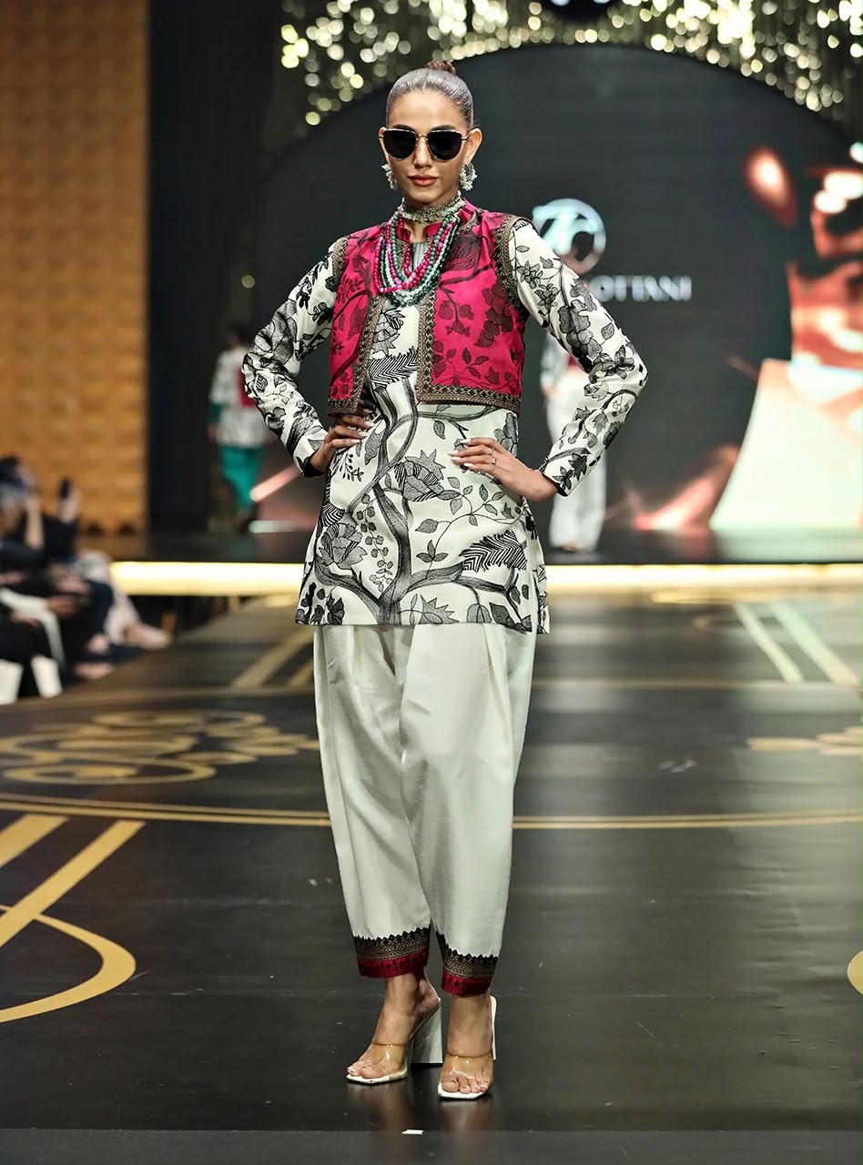 FIHA INSPIRED BY ZAINAB CHOTTANI | KOTI 3-PIECE CO-ORD SET