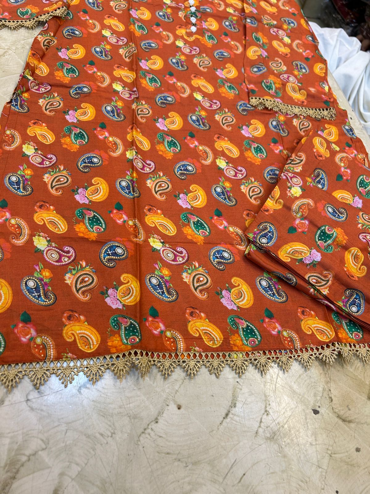 LP VELLO DIGITAL HANDWORKED