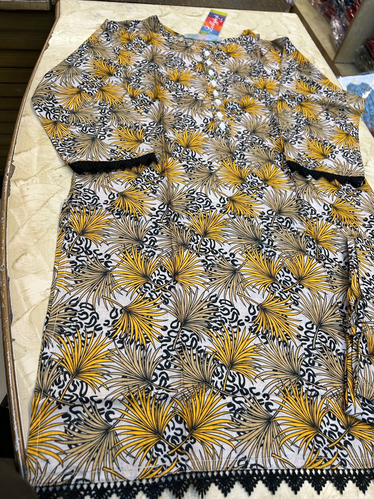LP VELLO DIGITAL HANDWORKED