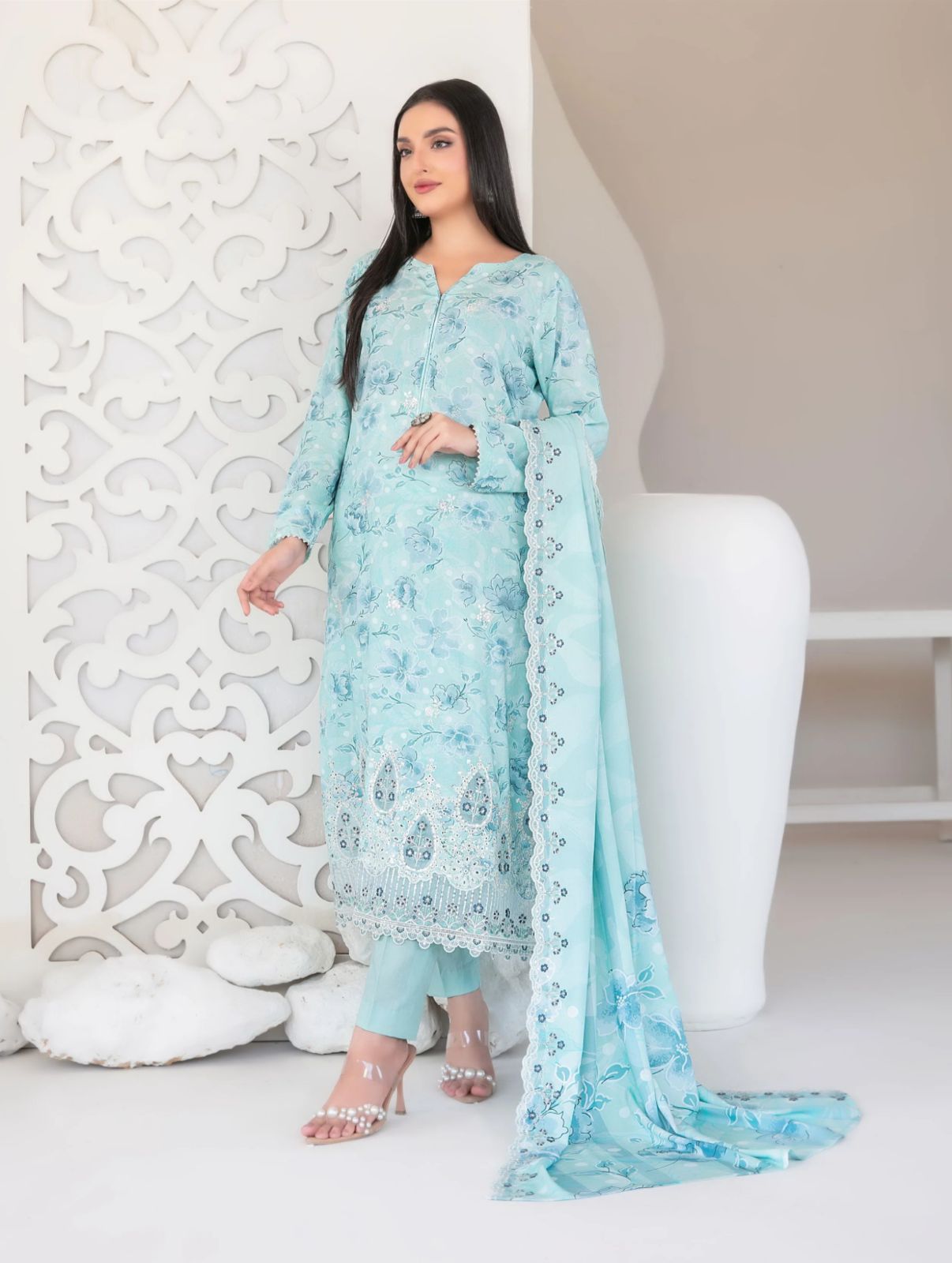 FANCY PREMIUM LAWN 004