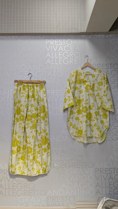 PRINTED 2 PCS SUIT WITH BALLOON PANTS ✨💛