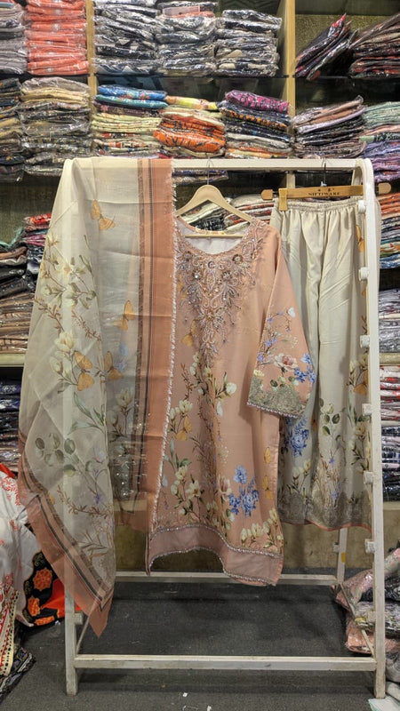 MARIA B INSPIRED HANDWORK 3 PIECE SUIT ✨🌸