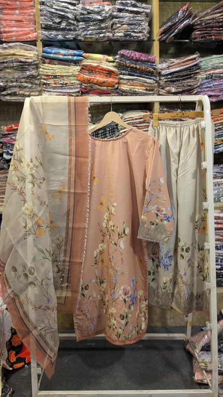 MARIA B INSPIRED HANDWORK 3 PIECE SUIT ✨🌸