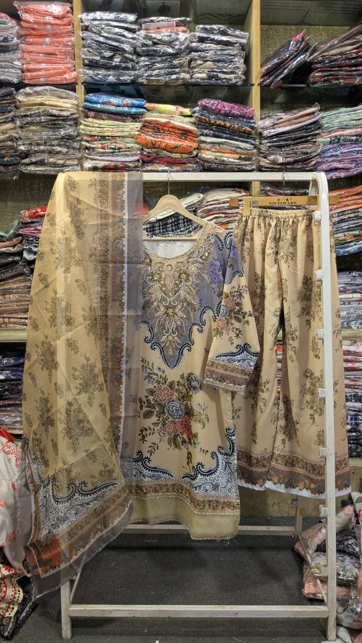 MARIA B INSPIRED HANDWORK 3 PIECE SUIT ✨🌸