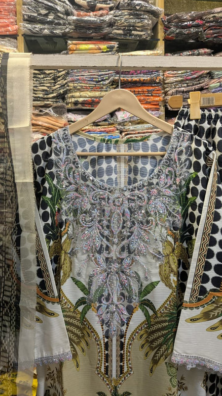 MARIA B INSPIRED HANDWORK 3 PIECE SUIT ✨🌸