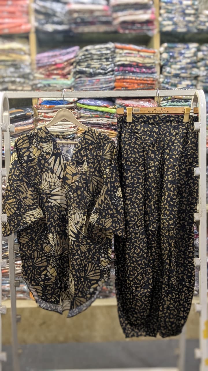 PRINTED 2 PCS SUIT WITH BALLOON PANTS ✨💛