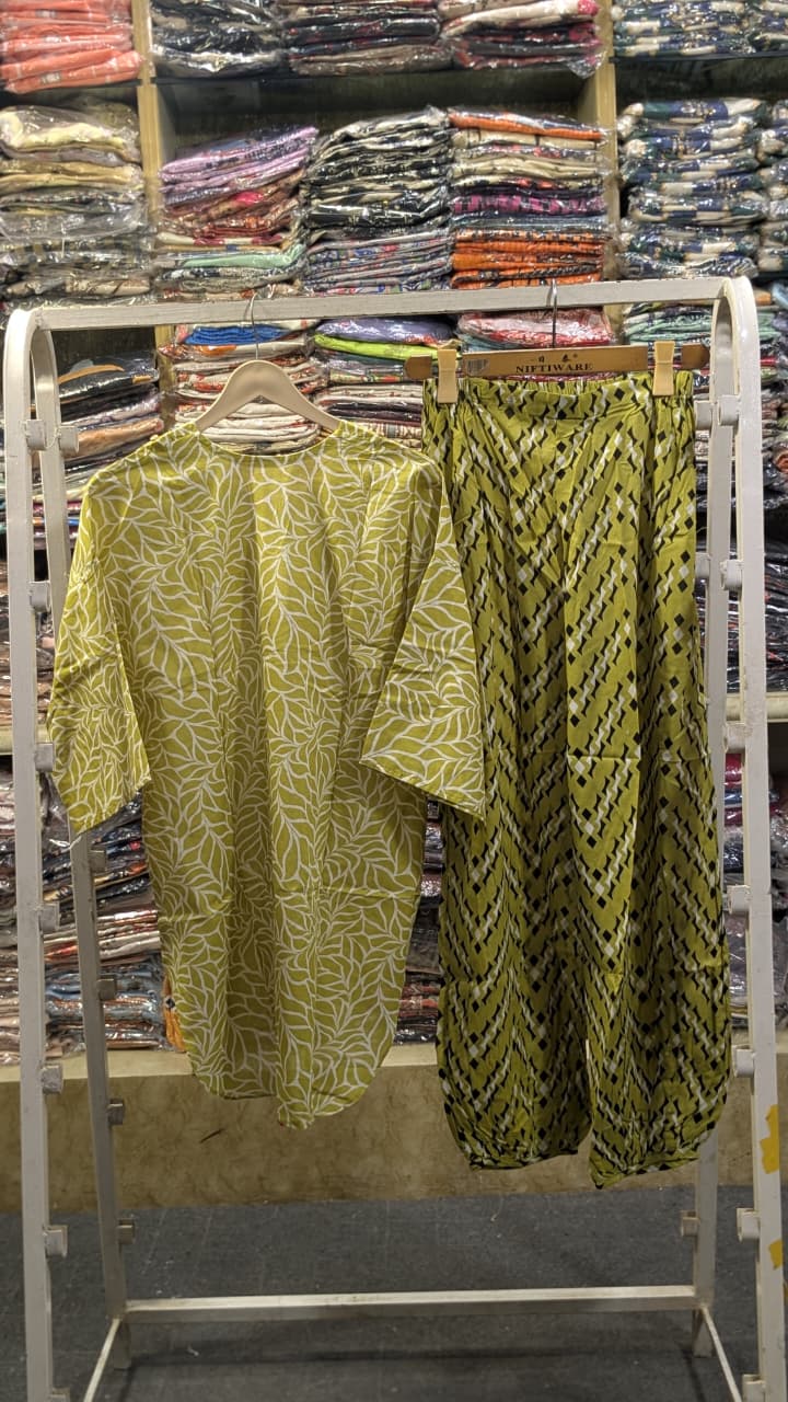 PRINTED 2 PCS SUIT WITH BALLOON PANTS ✨💛