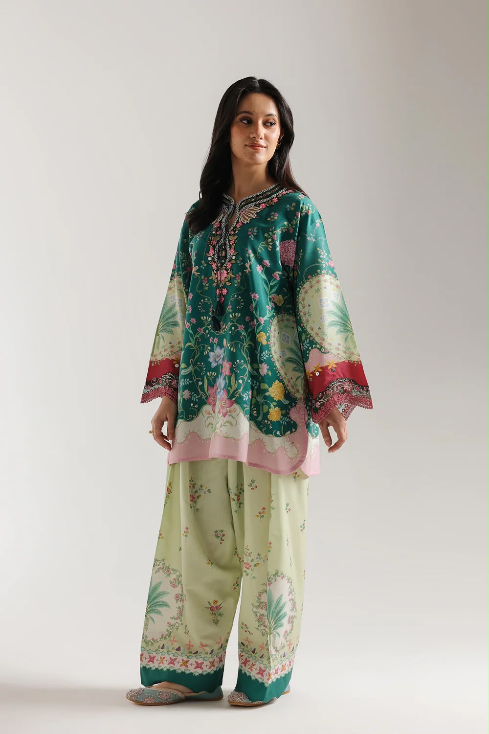 MUZANG FARSHI (Ethnic Inspired) ✨ 2 Piece Embroidered Suit
