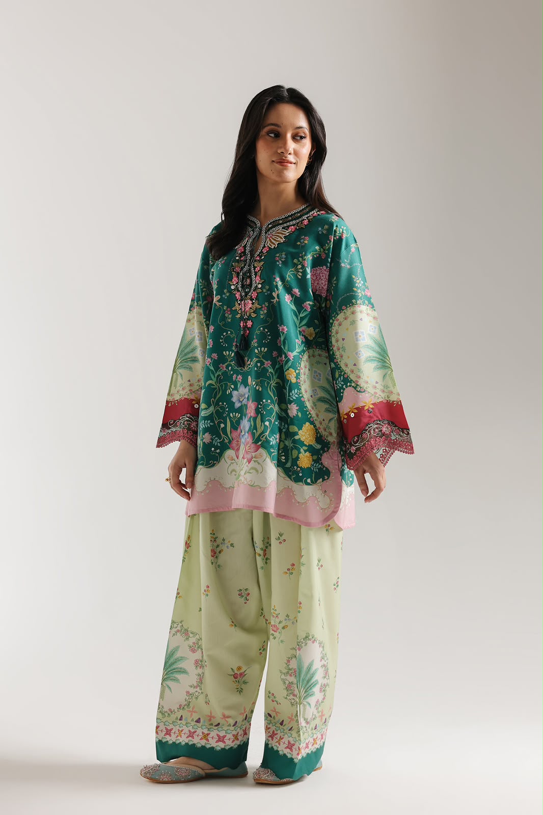 MUZANG FARSHI (Ethnic Inspired) ✨ 2 Piece Embroidered Suit