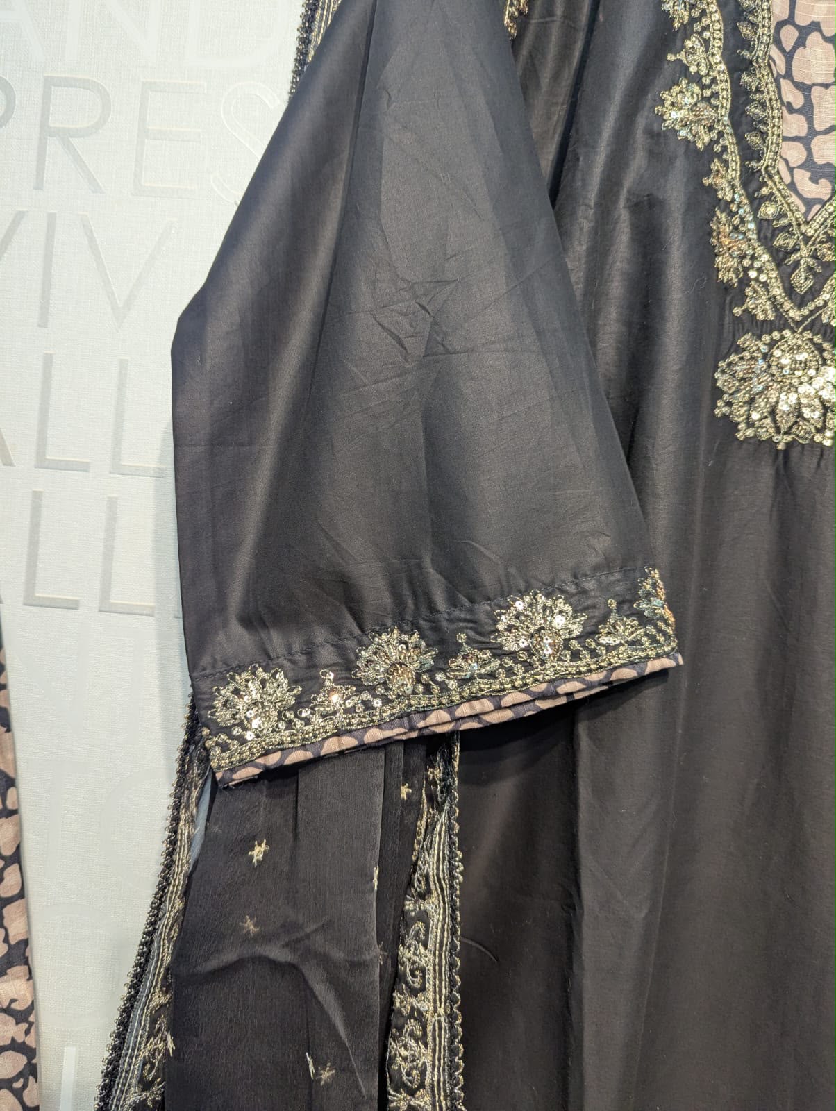 DASHT FARSHI SERIES | 3 PIECE SUIT