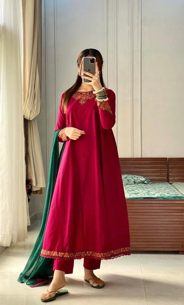 NAQOOSH Inspired Long Length Maxi – 3 Piece Semi Formal Suit