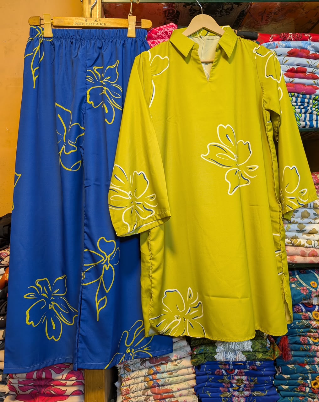 Lulusar Inspired Premium Silk Kurti Set – 2 Piece