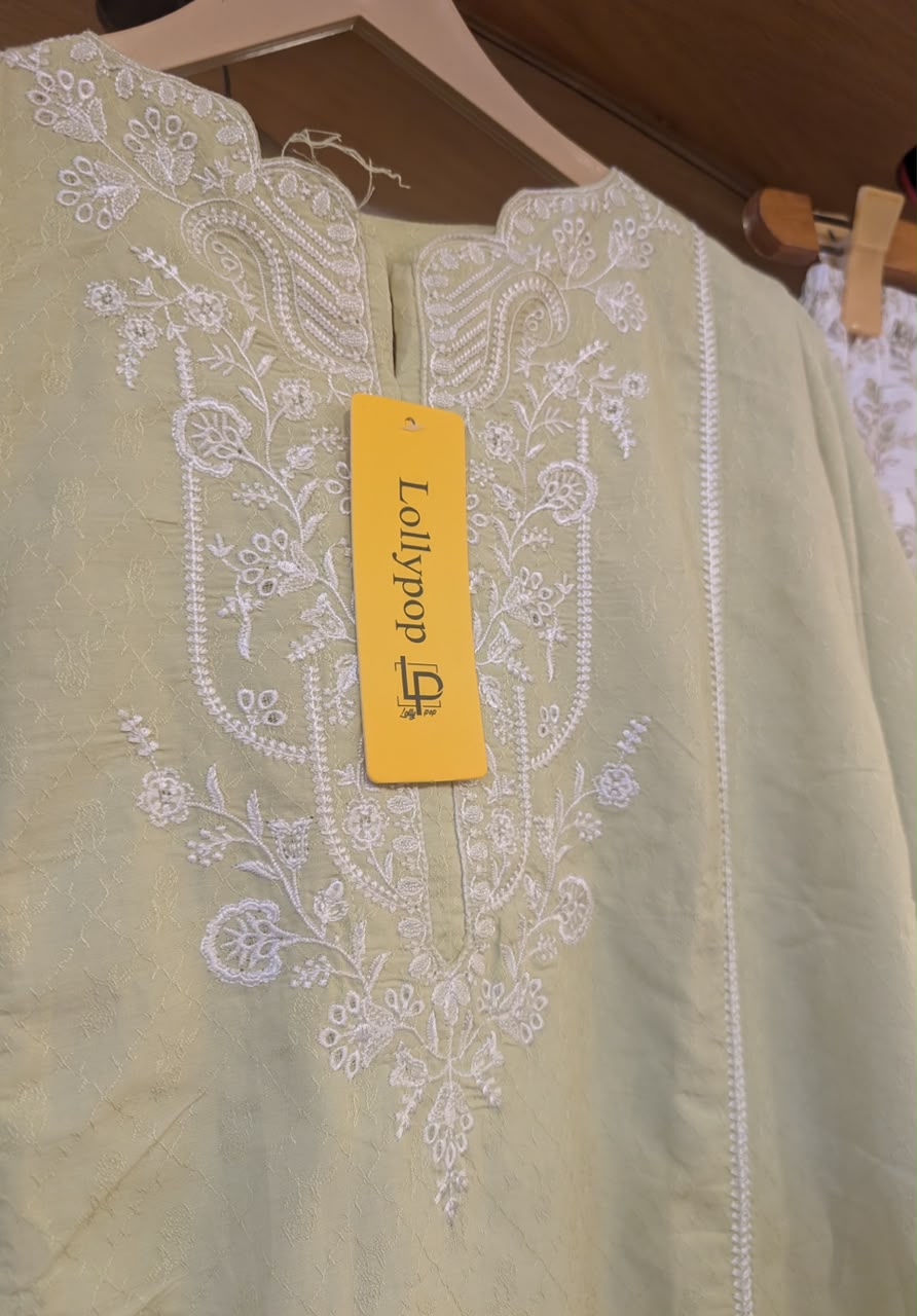 🌼 Self Jacquard Lawn Chicken Kari – Premium 2 Piece Suit
