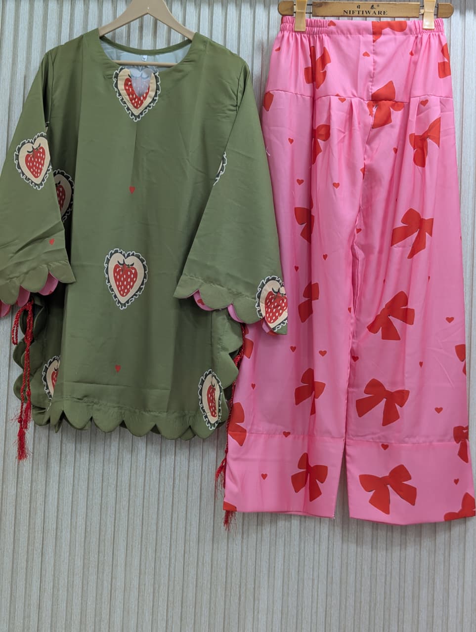 ✨ Ethnc Inspired Fraise Farshi – 2 Piece Suit ✨