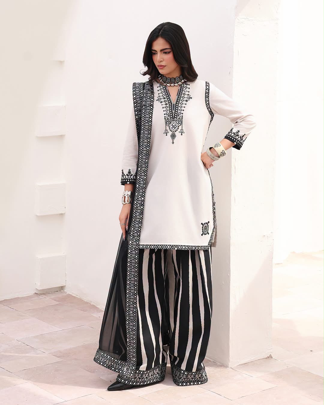 CHARIZMA INSPIRED & BLACK & WHITE EMBROIDERED 3-PIECE SUIT