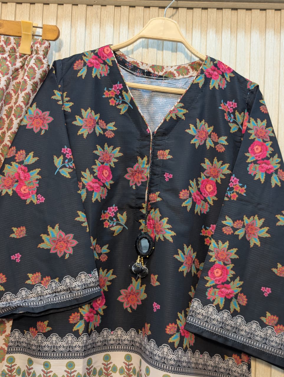 ✨ Inspired by Khaadi Khas Long Length 2-Piece Suit