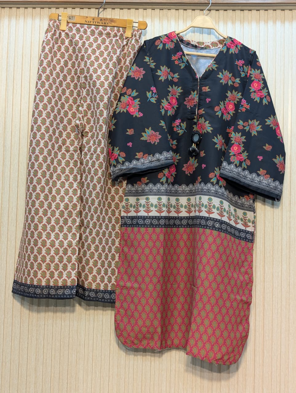 ✨ Inspired by Khaadi Khas Long Length 2-Piece Suit