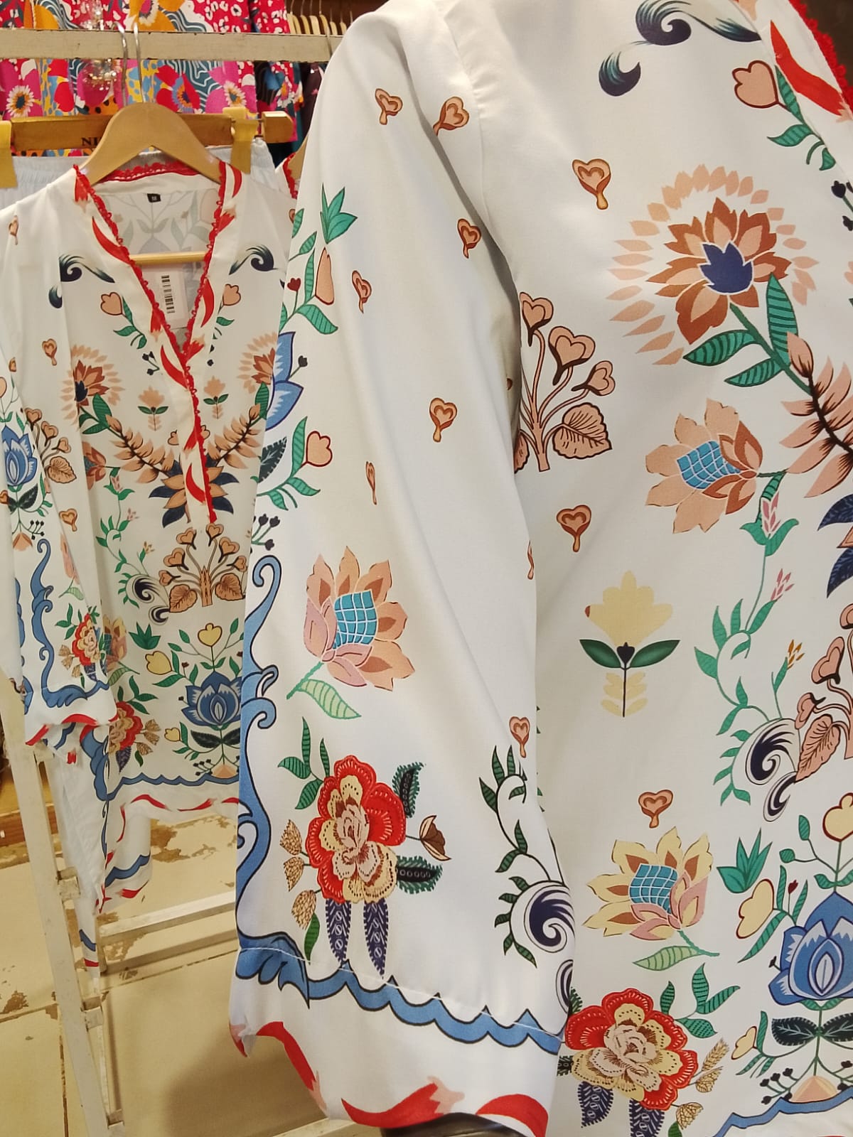 ✨ MUZANG WHITE FARSHI MASTER 2 PIECE SUIT ✨