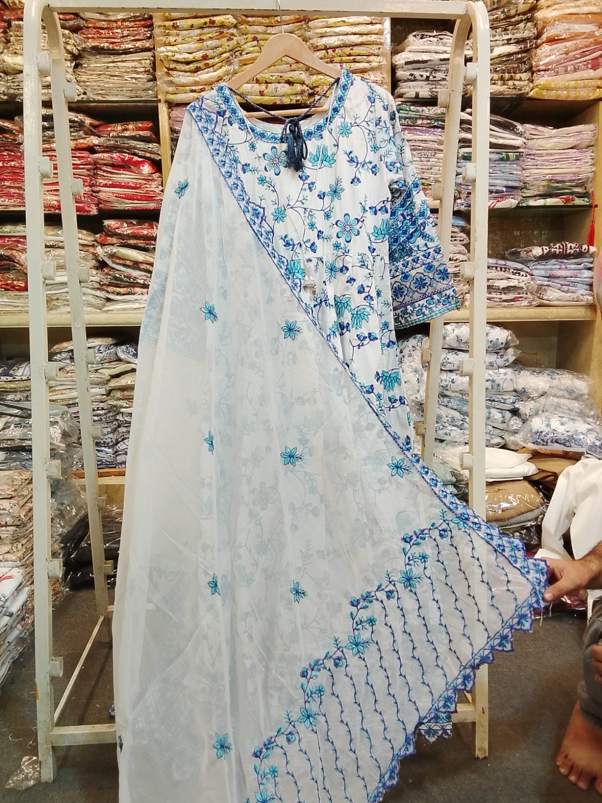 🌟 Faiza Saqlain Long Length | Most Viral Hania Amir Dress Maxi 🌟 EMBROIDERED MAXI & EMBROIDERY DUPATTA
